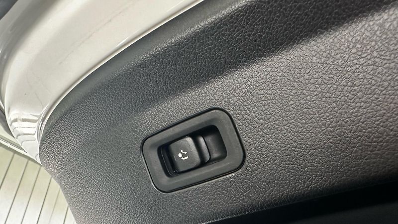 Mercedes-Benz GLE AMG 53 / TAŽNÉ / ZADNÍ TV - fotka 24 z 66