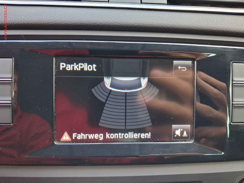 Škoda Octavia (2014) 2.0 TDi, Ambition, TZ - fotka 14 z 14