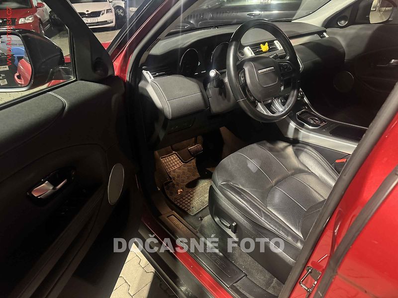 Land Rover Range Rover Evoque (2015) 2.0D 4x4, ČR, AT, navi, bixen - fotka 3 z 3