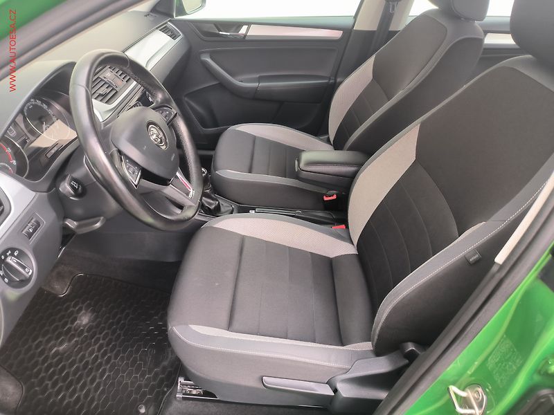 Škoda Rapid (2017) 1.0 TSI, ČR, AC, výhřev sed. - fotka 9 z 18