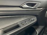 Volkswagen Golf 1,5 TSI EVO BMT 110 kW R-Line - náhled 12