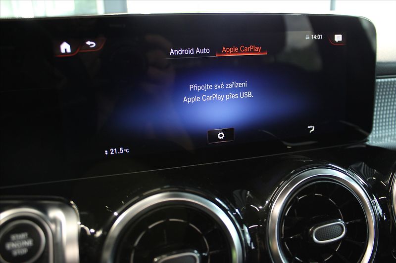 Mercedes-Benz GLB 220d 4MATIC MBEAM/Pano/Night/M - fotka 16 z 29