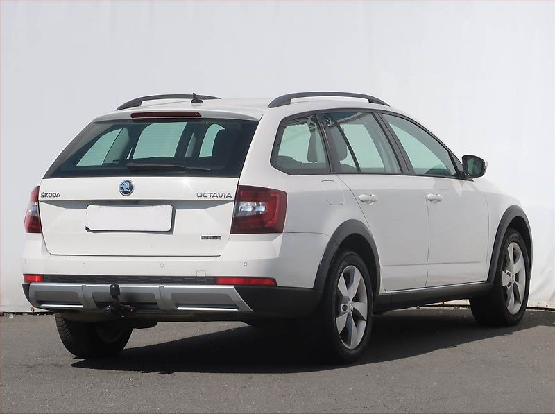 Škoda Octavia (2017) Scout 2.0 TDI, 4X4, Automat - fotka 5 z 23