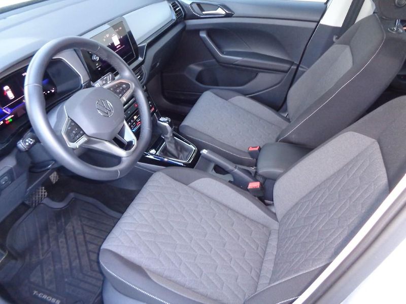 Volkswagen T-Cross 1.5 TSI 7DSG People  110 kW - fotka 10 z 30