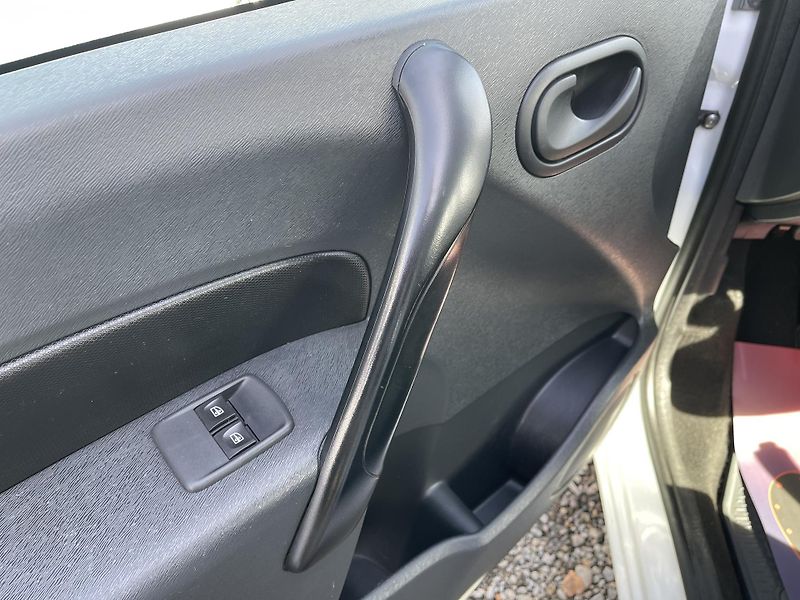 Renault Kangoo 1.2TCe 5-míst NEHAVAR-DPH-ČR ! - fotka 10 z 22