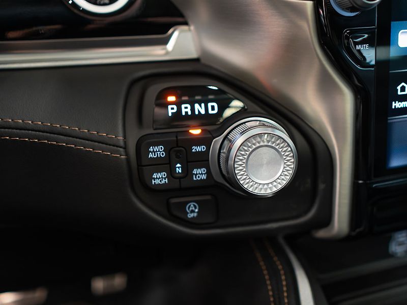 Dodge RAM (2026) 3.0 Tungsten, masážní sedadla - fotka 32 z 50