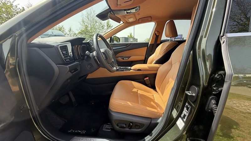 Lexus NX 350h 350H 2,5 HEV PRESTIGE - fotka 7 z 26