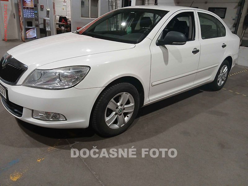 Škoda Octavia (2012) 1.4., ČR - fotka 1 z 3