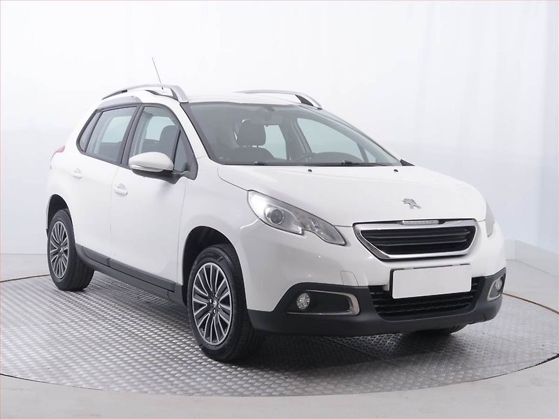 Peugeot 2008 (2014) 1.2 VTi, ČR,1.maj, Tempomat - fotka 1 z 19