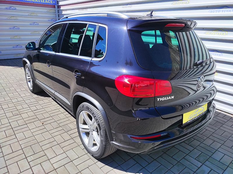 Volkswagen Tiguan 2,0TDi R-Line,4x4,DSG,S&S - fotka 4 z 39