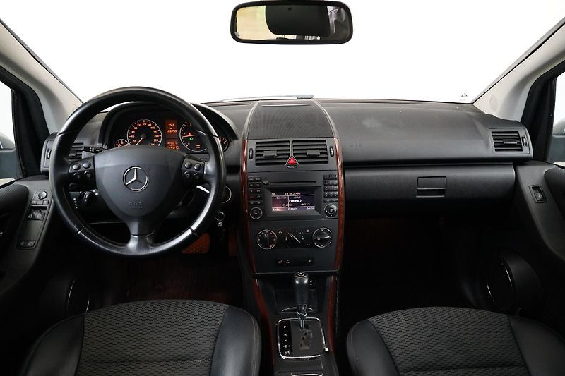Mercedes-Benz Třídy A - fotka 5 z 26