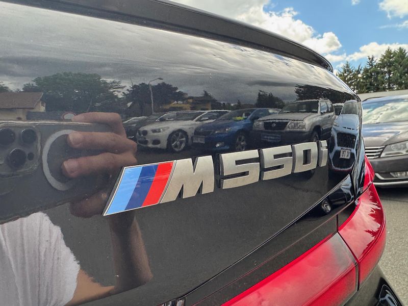 BMW Řada 5 (2022) M550i Xdrive - CZ - DPH - fotka 9 z 30