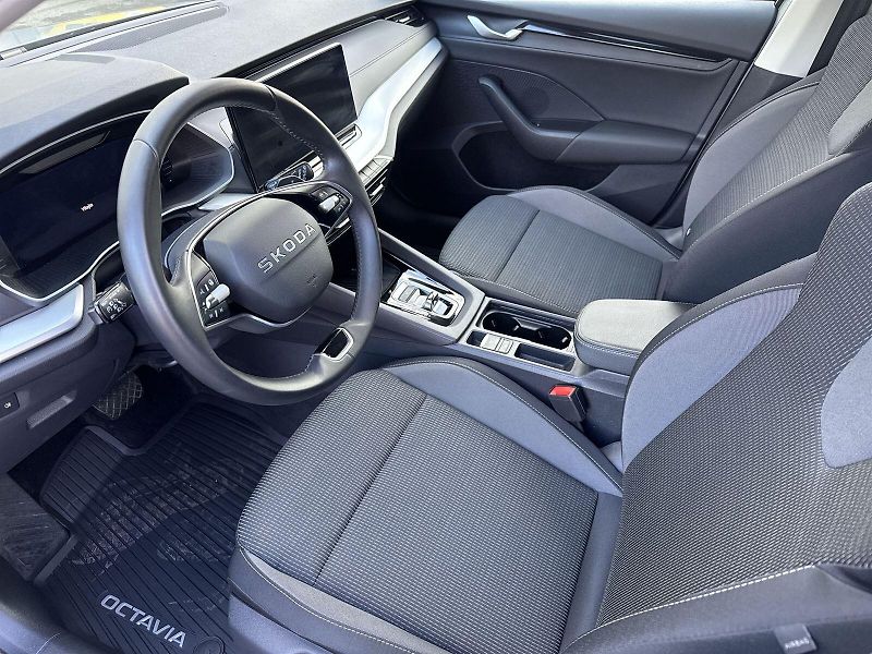 Škoda Octavia (2026) Combi 1.5 TSI M-HEV DSG Select - fotka 7 z 32