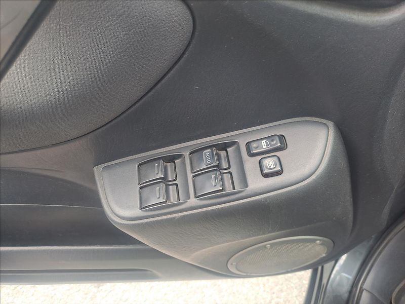 Toyota RAV4 2,0 D-4D 4x4 - fotka 10 z 13
