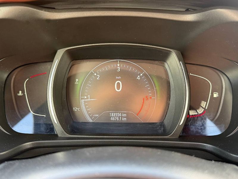 Renault Kadjar (2016) 1.5 DCi 81 kW Zen - fotka 11 z 22