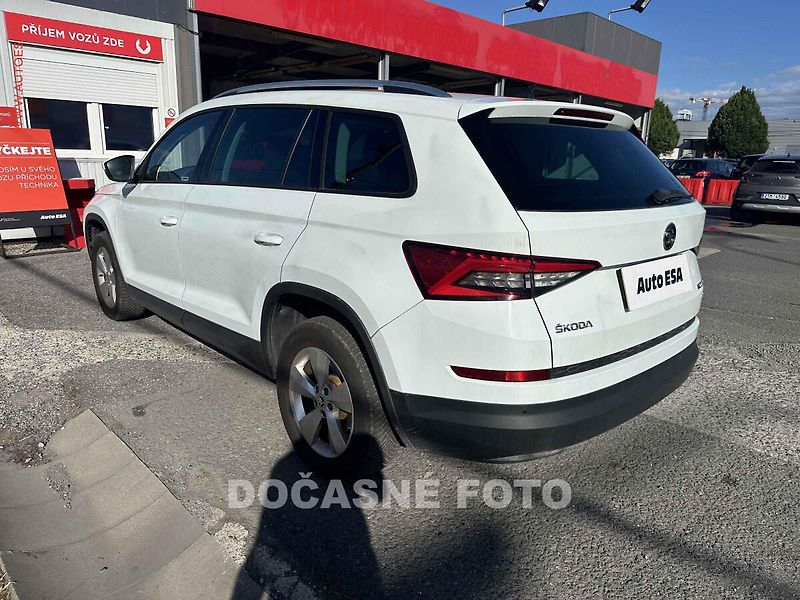 Škoda Kodiaq (2017) 2.0TDi 4x4, 7míst, ČR - fotka 2 z 3
