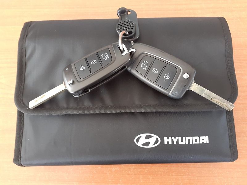 Hyundai Kona (2023) 1.0 T-GDi 1.MAJ ČR - fotka 31 z 38