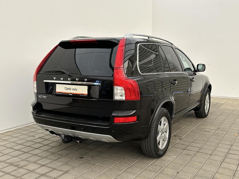 Volvo XC90 2.4 D5 4x4 Summmum - fotka 5 z 25