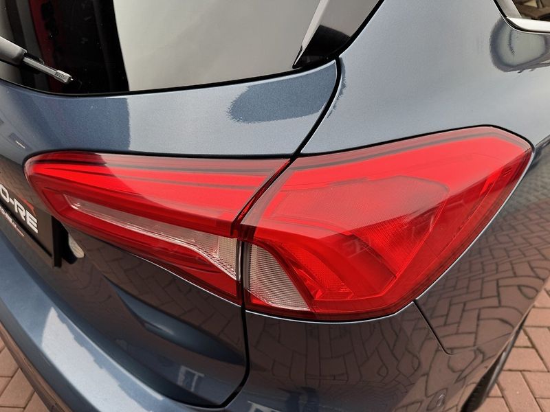 Ford Focus (2018) 2.0TDCi Titanium LED Kamera - fotka 40 z 49