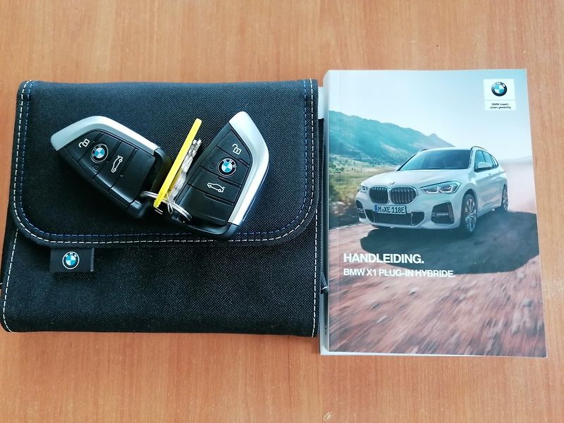 BMW X1 (2022) xDrive25eA Plug-in Hybrid - fotka 41 z 41