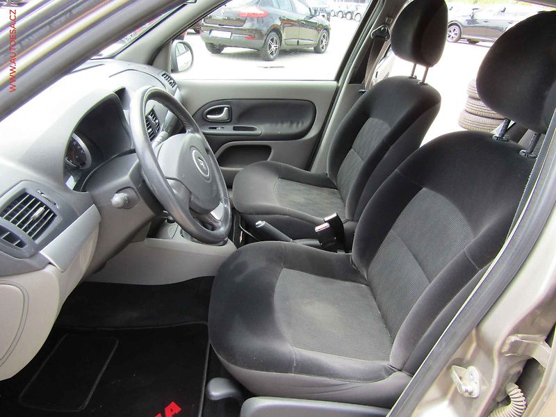 Renault Thalia (2010) 1.2i, ČR - fotka 9 z 15
