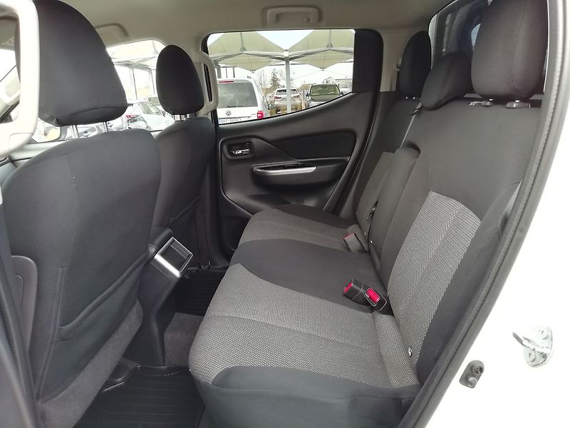 Mitsubishi L200 Intense 2.2 DI-D 4WD DC - fotka 6 z 21