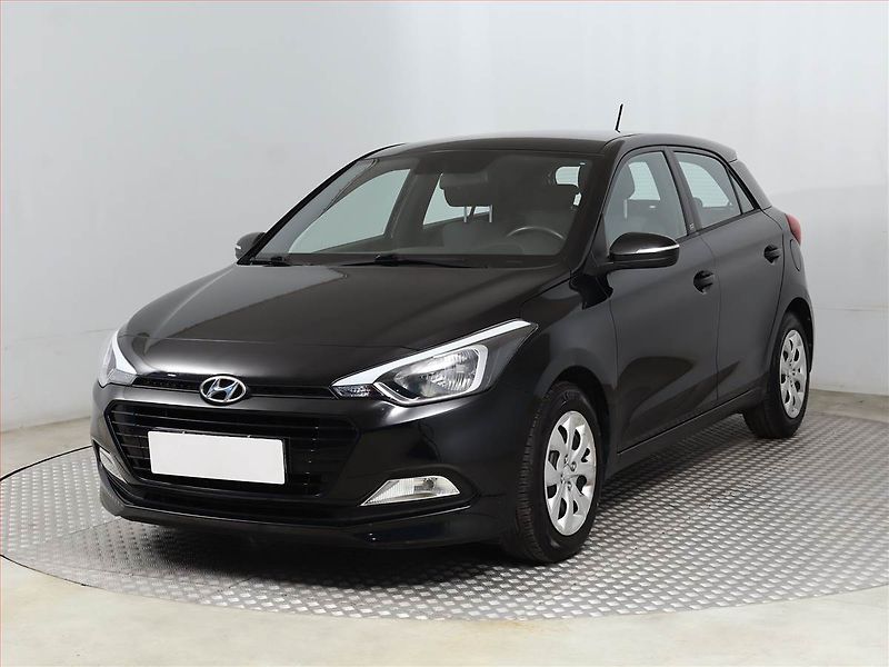 Hyundai i20 (2019) 1.2 - fotka 2 z 14