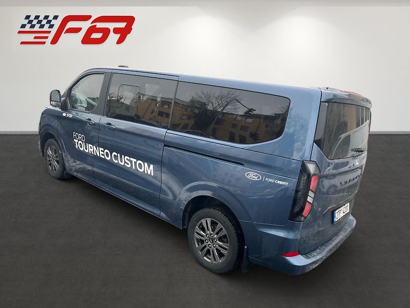 Ford Tourneo Custom (2024) Titanium L2 AWD, 2.0 EcoBlue - fotka 3 z 13