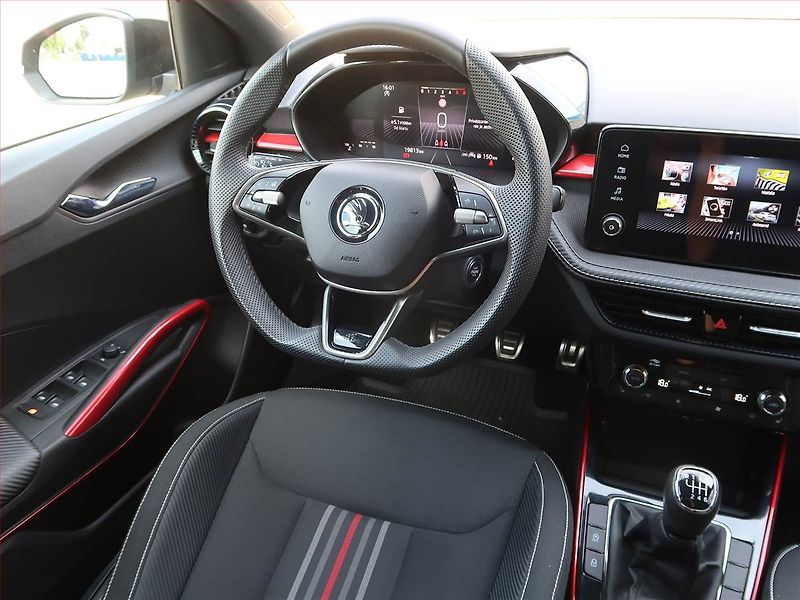 Škoda Fabia (2024) Monte Carlo 1.0 TSI - fotka 7 z 17