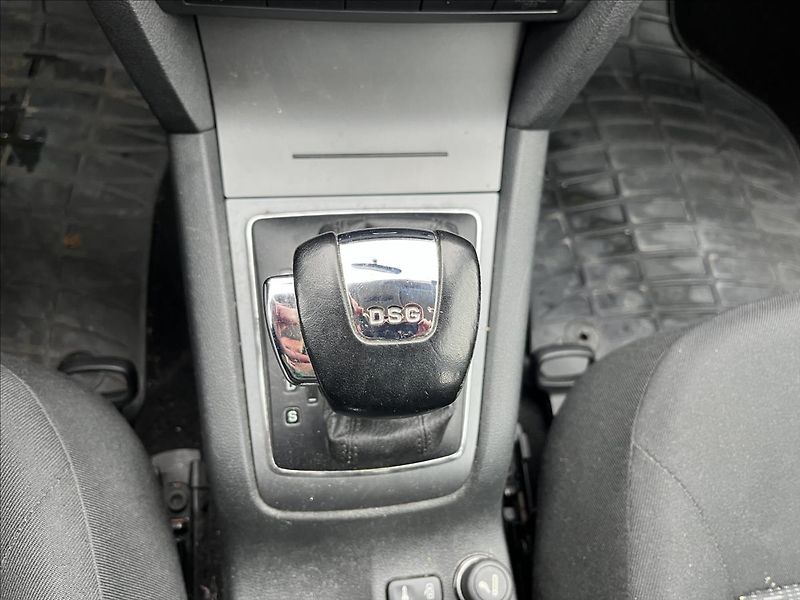Škoda Octavia 1,2 TSi DSG KLIMA SERVIS STK - fotka 19 z 33