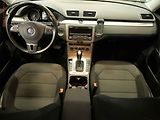 Volkswagen Passat (2013) 2.0TDi, DSG, klima - náhled 8