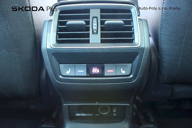 Škoda Karoq (2025) 1.5 TSI 110 kW Top Selection - fotka 22 z 25