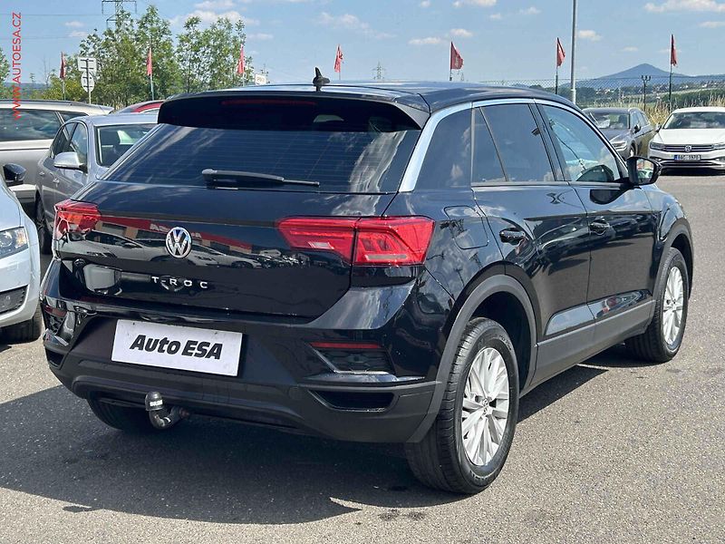 Volkswagen T-Roc (2019) 1.0TSi, ČR, AC, tažné - fotka 4 z 17