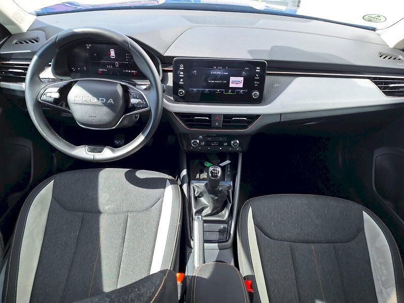 Škoda Kamiq (2025) 1.0 TSI / 85 kW / 6MP / TOP SE - fotka 12 z 31