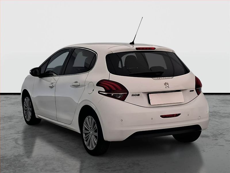Peugeot 208 (2015) 1.6 BlueHDi, Serv.kniha, Navi - fotka 4 z 19