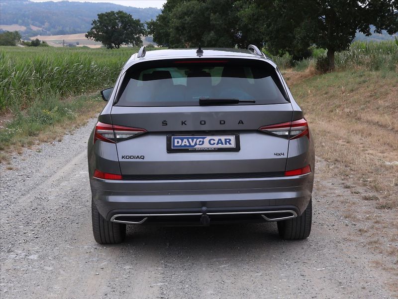 Škoda Kodiaq 2,0 TDI 147kW 4x4 CZ Sportline - fotka 6 z 30