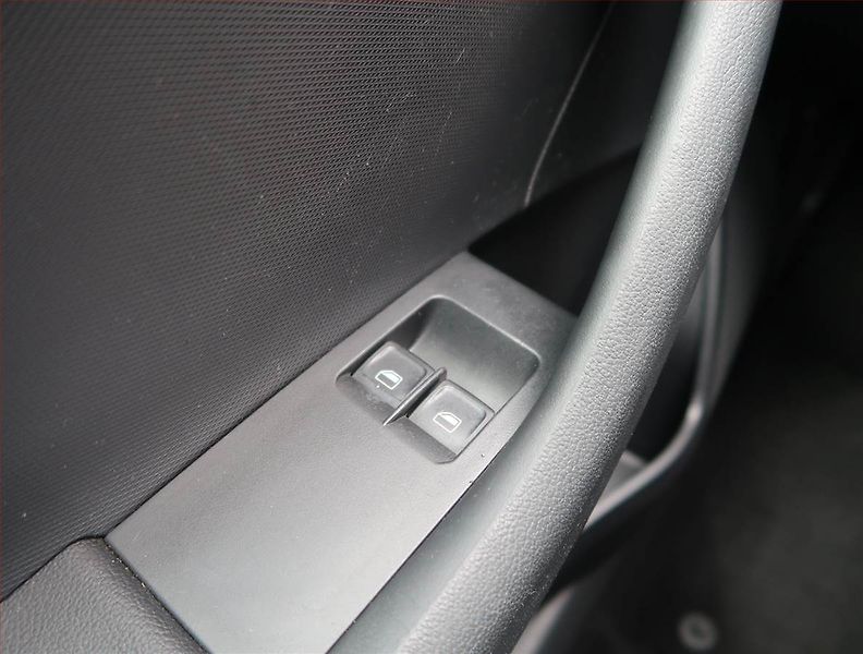 Škoda Rapid (2013) 1.2 TSI, Serv.kniha, Tempomat - fotka 14 z 14