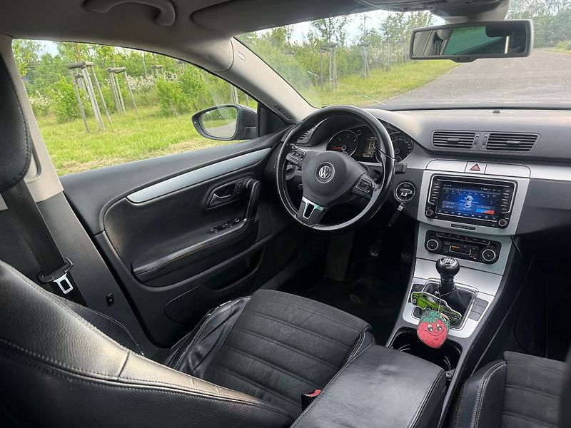 Volkswagen CC - fotka 14 z 16