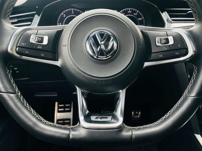 Volkswagen Arteon 2.0TDI 4x4 AUT FULL VÝBAVA ČR - fotka 24 z 59