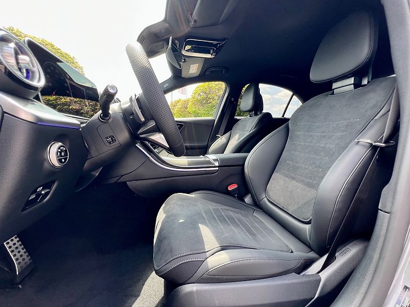 Mercedes-Benz Třídy C (2025) 220 d 4MATIC Edition 140 Years - fotka 11 z 29