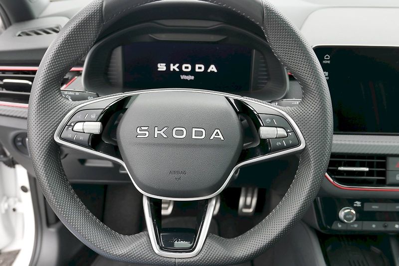 Škoda Kamiq (2025) 1.0 TSI 85 kW M6° Monte Carlo - fotka 6 z 30