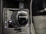 Škoda Superb 2,0 TDI 110kW Style Combi DSG - náhled 18