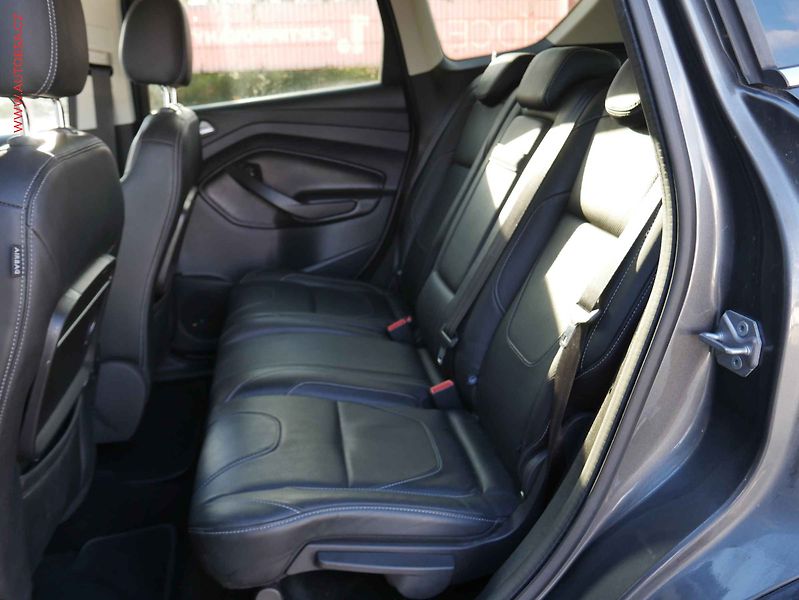Ford Kuga (2016) 2.0 TDCi 4x4, 1.maj, Navi - fotka 10 z 18