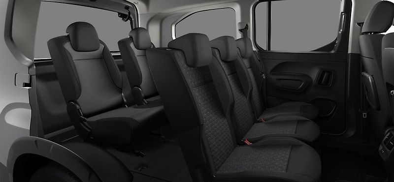 Peugeot Rifter (2026) LONG GT Diesel 130 S&S AUT - fotka 8 z 9