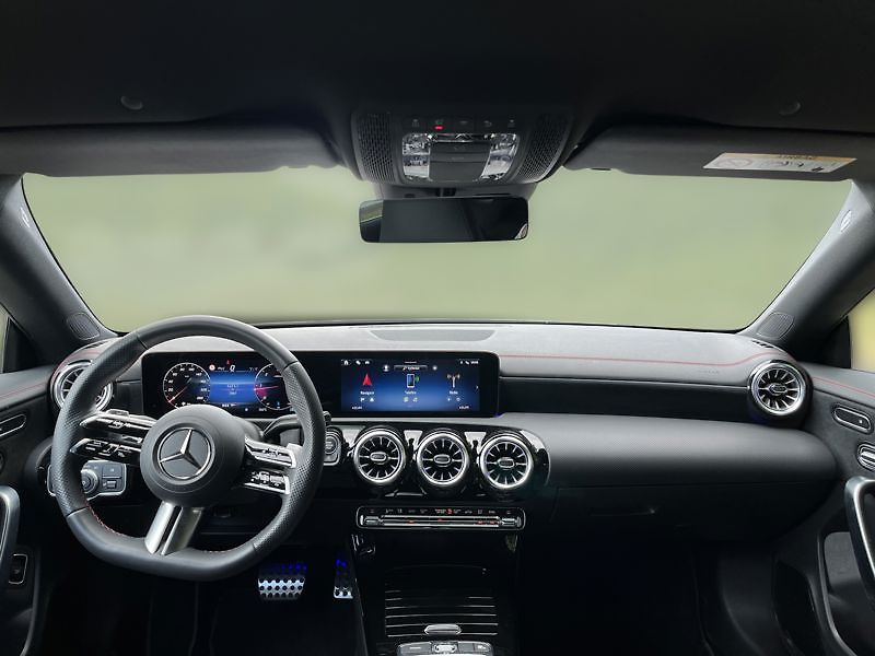 Mercedes-Benz CLA Třída 200 d kupé AMG Night - fotka 14 z 17