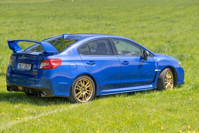Subaru WRX STI (2016) WRX STI 2016 - fotka 4 z 19