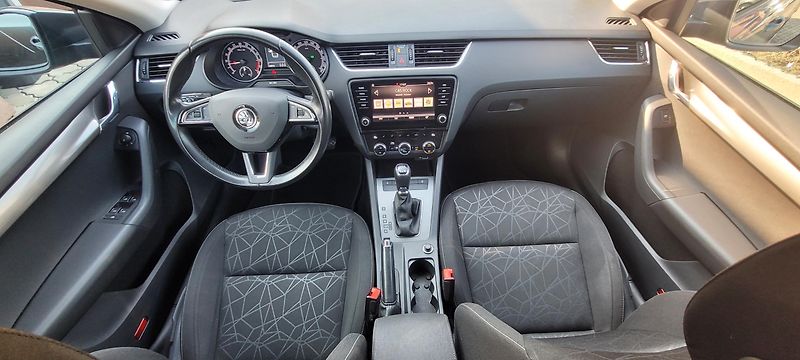 Škoda Octavia (2018) 2,0TDi 110kW DSG 4×4 „CLEVER“ - fotka 15 z 37