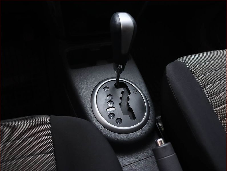 Suzuki SX4 (2013) 1.6 VVT, Automat, Serv.kniha - fotka 13 z 17