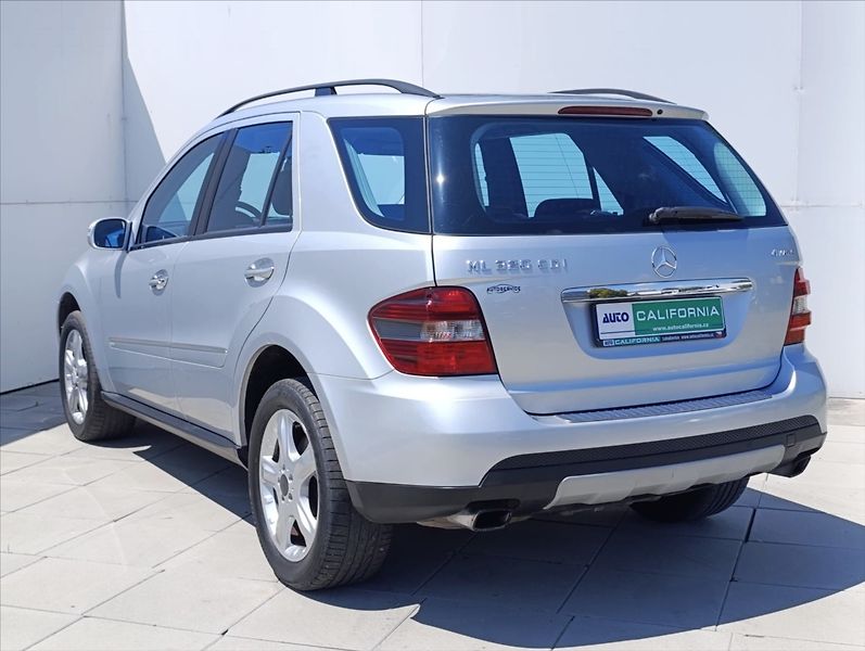 Mercedes-Benz Třídy M 3,0 320 CDi 4Matic,Navi,Xenony - fotka 10 z 36