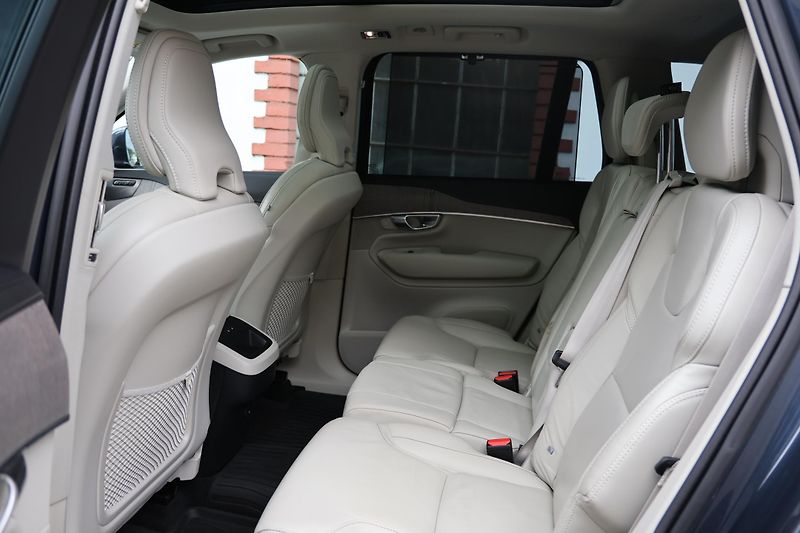 Volvo XC90 (2022) Inscription, B5 AWD - fotka 8 z 26